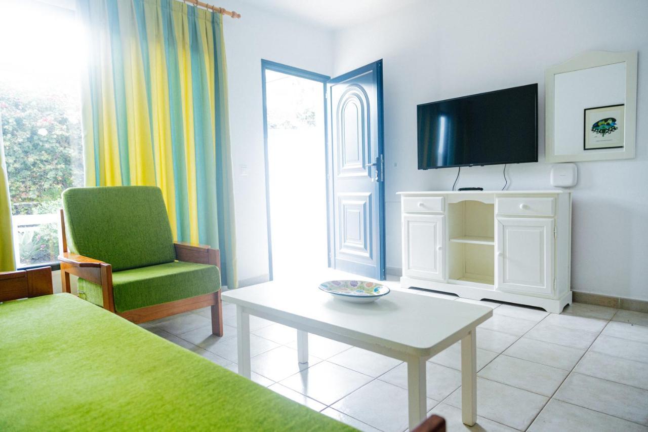 Mar Azul Playa Aparthotel Puerto del Carmen  Buitenkant foto