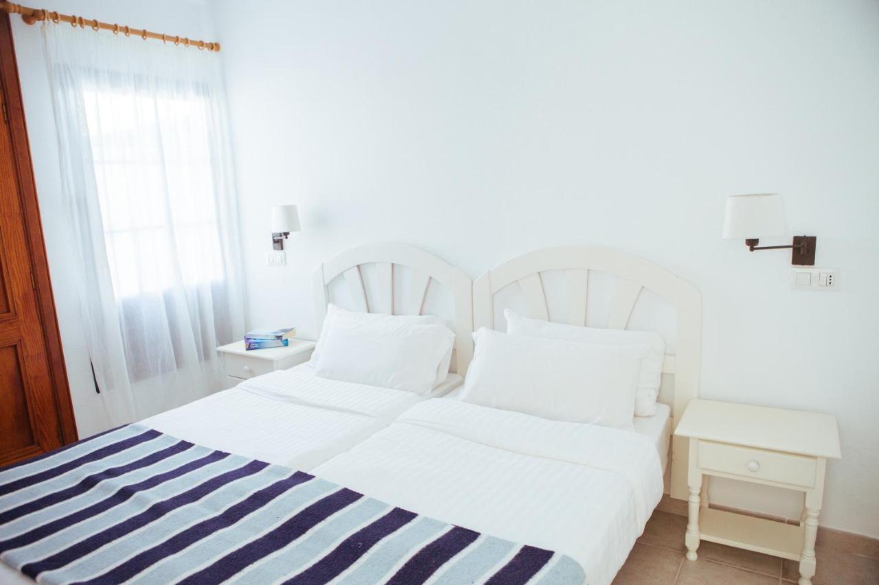 Mar Azul Playa Aparthotel Puerto del Carmen  Buitenkant foto