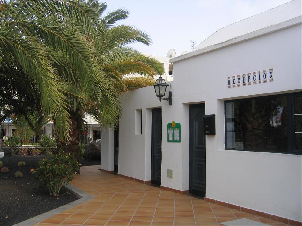 Mar Azul Playa Aparthotel Puerto del Carmen  Buitenkant foto